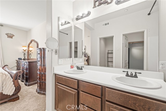 Detail Gallery Image 16 of 47 For 31210 Strawberry Tree, Temecula,  CA 92592 - 3 Beds | 2/1 Baths