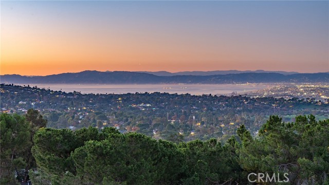 80 Saddleback, Rolling Hills CA: https://media.crmls.org/medias/88d26c66-58fc-4081-ab0c-3b944cb6fb2c.jpg