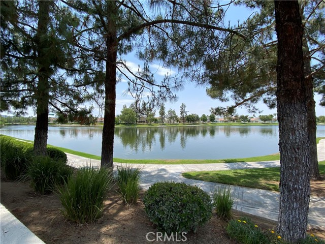 28562 Brige Water Lane, Menifee CA: https://media.crmls.org/medias/88d2fe4f-0996-43b0-8a00-67beeae0995e.jpg