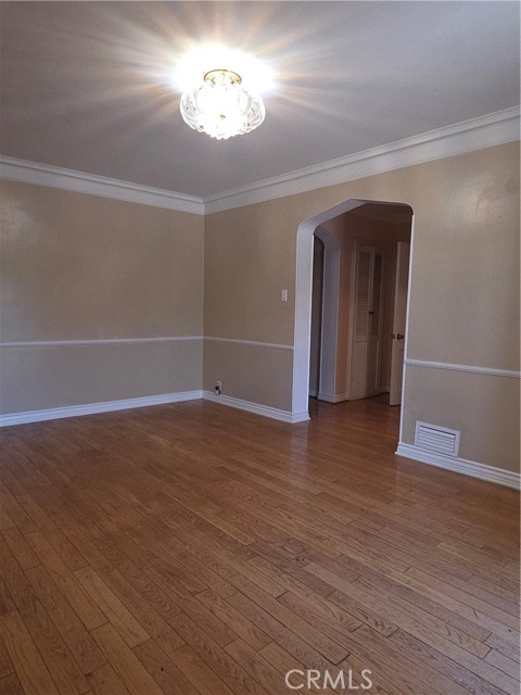 238 S Detroit Street, Los Angeles CA: https://media.crmls.org/medias/88d465e5-e74e-494c-81cb-257b3cc248fa.jpg