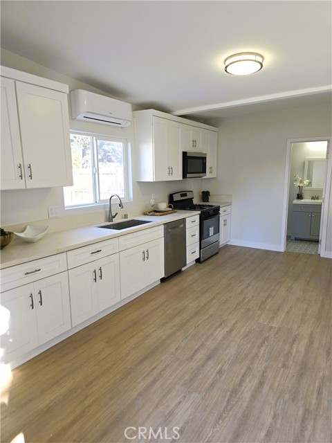 Detail Gallery Image 16 of 23 For 7040 3rd Ave, Los Angeles,  CA 90043 - – Beds | – Baths