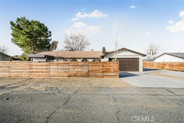 Detail Gallery Image 1 of 30 For 40235 177th St, Palmdale,  CA 93591 - 5 Beds | 3 Baths