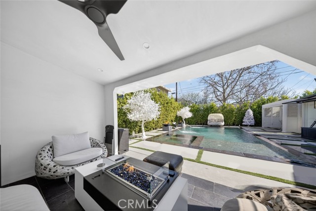 Detail Gallery Image 44 of 64 For 4926 Greenbush Ave, Sherman Oaks,  CA 91423 - 4 Beds | 3 Baths