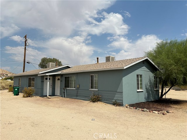 6688 Yucca Avenue, 29 Palms CA: https://media.crmls.org/medias/88d7ab36-b47b-4a3a-9f03-4f5ee3b11d4a.jpg