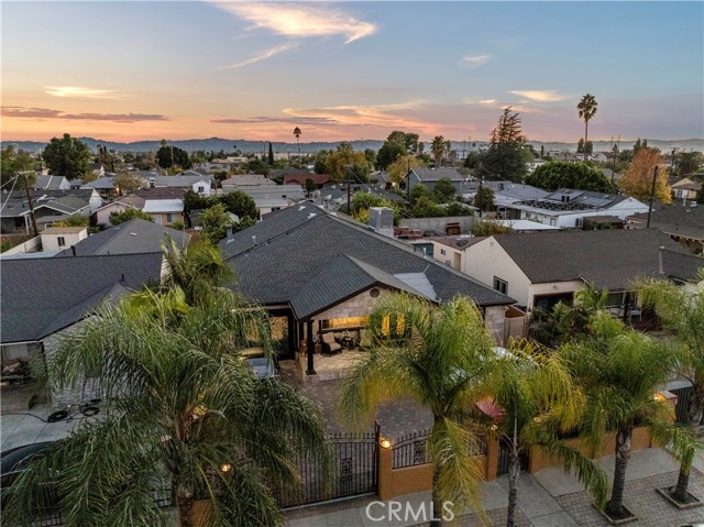 Detail Gallery Image 5 of 70 For 11942 Arminta Street, North Hollywood,  CA 91605 - 3 Beds | 2/1 Baths