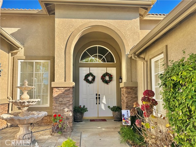 Detail Gallery Image 2 of 37 For 13441 Mesa Crest Dr, Yucaipa,  CA 92399 - 3 Beds | 2/1 Baths