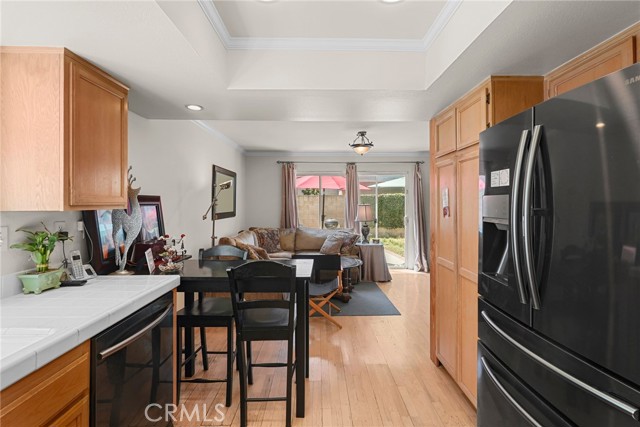 Detail Gallery Image 12 of 22 For 15058 Providence Ln, North Hills,  CA 91343 - 3 Beds | 2/1 Baths