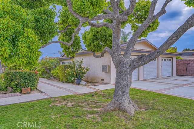 Detail Gallery Image 2 of 7 For 7941 Ronald Dr a,  Huntington Beach,  CA 92647 - 2 Beds | 1 Baths