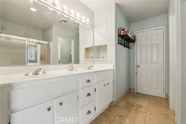 Detail Gallery Image 16 of 25 For 1457 Evergreen Ave, Beaumont,  CA 92223 - 4 Beds | 3 Baths