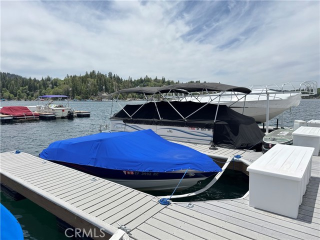 3 Dam Slip 17, Lake Arrowhead CA: https://media.crmls.org/medias/88d97c81-c33e-4ca4-a9ec-2ff247aab05a.jpg