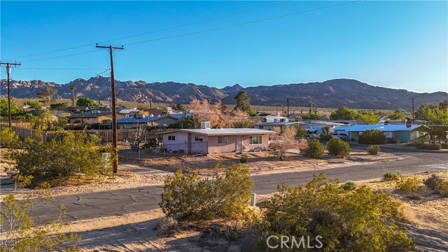 Detail Gallery Image 11 of 22 For 9218 Old Dale Rd, Twentynine Palms,  CA 92277 - – Beds | – Baths