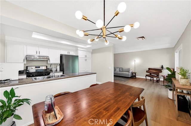 Detail Gallery Image 9 of 29 For 1525 Walnut Leaf #211,  Walnut,  CA 91789 - 2 Beds | 2 Baths