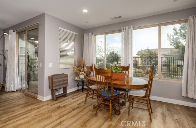 Detail Gallery Image 11 of 18 For 1537 Hollygate Trl, Beaumont,  CA 92223 - 2 Beds | 2 Baths