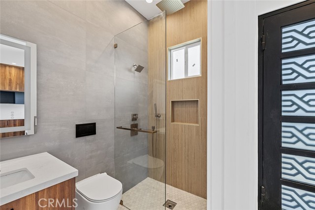 Detail Gallery Image 22 of 24 For 17175 Rayen St, Northridge,  CA 91325 - 2 Beds | 3 Baths