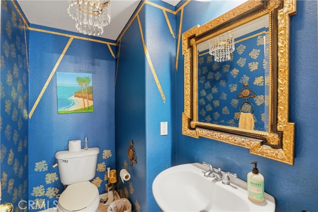 Detail Gallery Image 23 of 27 For 11334 W San Raphael Driveway, San Diego,  CA 92130 - 3 Beds | 2/1 Baths