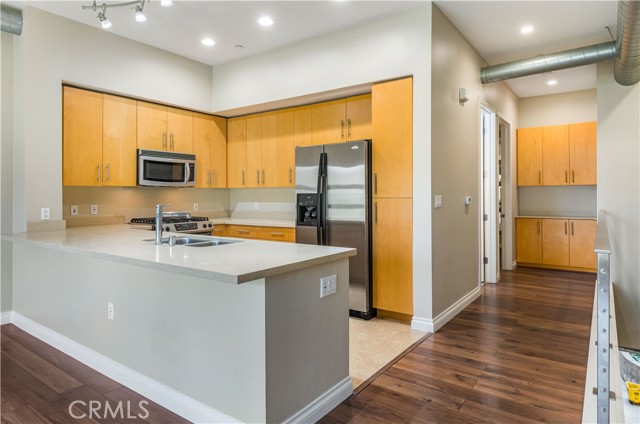 133 The Promenade N, Long Beach CA: https://media.crmls.org/medias/88da67b5-6ddb-4168-9279-284ef1842d0f.jpg