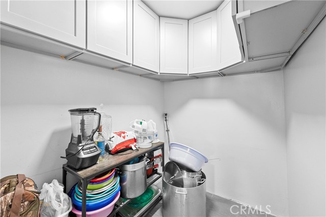 1665 Arlington Avenue, Los Angeles CA: https://media.crmls.org/medias/88db937e-0823-43e9-a87f-6a126a1b3255.jpg