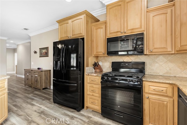 Detail Gallery Image 11 of 30 For 34862 Avenue D, Yucaipa,  CA 92399 - 3 Beds | 2 Baths