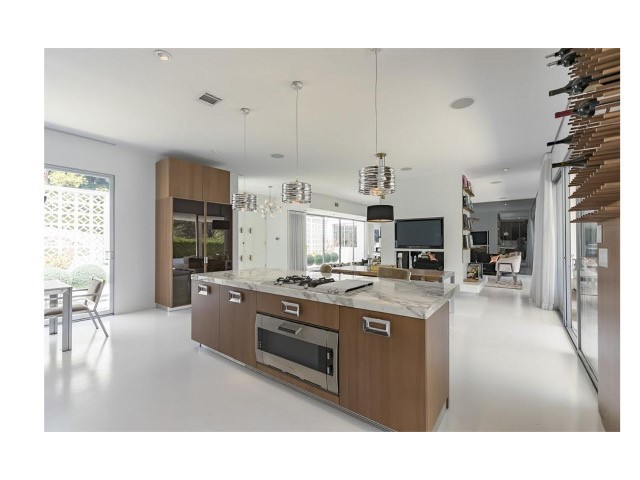 Detail Gallery Image 16 of 53 For 1030 San Rafael Ln, Pasadena,  CA 91105 - 3 Beds | 3 Baths