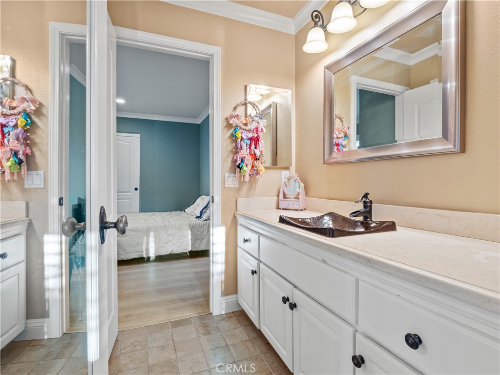 MLS #SR25253604 image #38