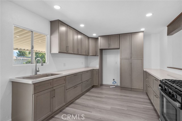 672 N 17TH, Banning CA: https://media.crmls.org/medias/88de83df-9b04-422a-8990-ba99d01459d9.jpg