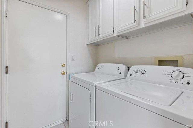 Detail Gallery Image 14 of 32 For 747 Ochee Cir, Corona,  CA 92879 - 4 Beds | 3 Baths