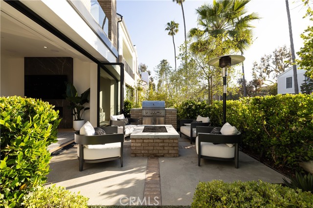 508 Goldenrod Avenue, Corona del Mar CA: https://media.crmls.org/medias/88ded1e3-0321-4d81-8d54-b9c475e616ee.jpg