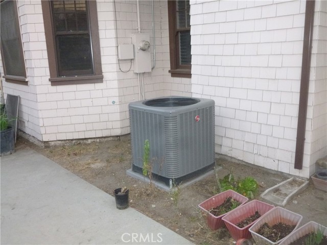 Detail Gallery Image 22 of 27 For 579 16th, San Bernardino,  CA 92405 - 3 Beds | 1/1 Baths