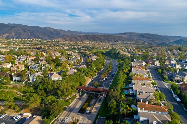 7 Mariposa, Rancho Santa Margarita CA: https://media.crmls.org/medias/88df45de-989a-43cc-8aef-fb47f7b91ff3.jpg
