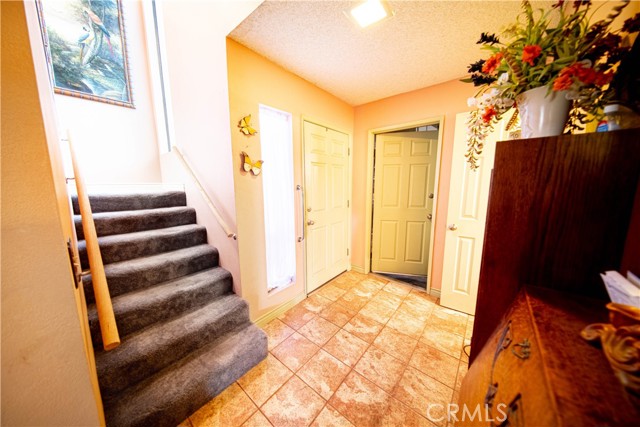 1921 Pine Drive, La Habra CA: https://media.crmls.org/medias/88df92d2-bcb4-4b4d-a284-8999fa6a55b6.jpg