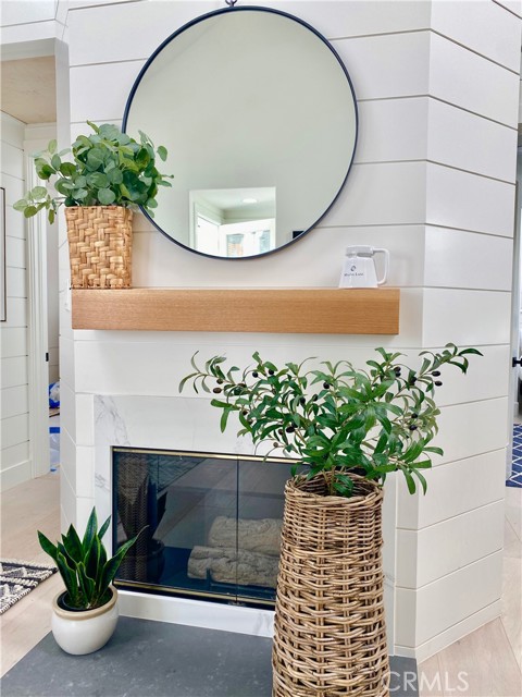 Detail Gallery Image 3 of 11 For 212 1/2 Garnet, Newport Beach,  CA 92662 - 2 Beds | 2 Baths