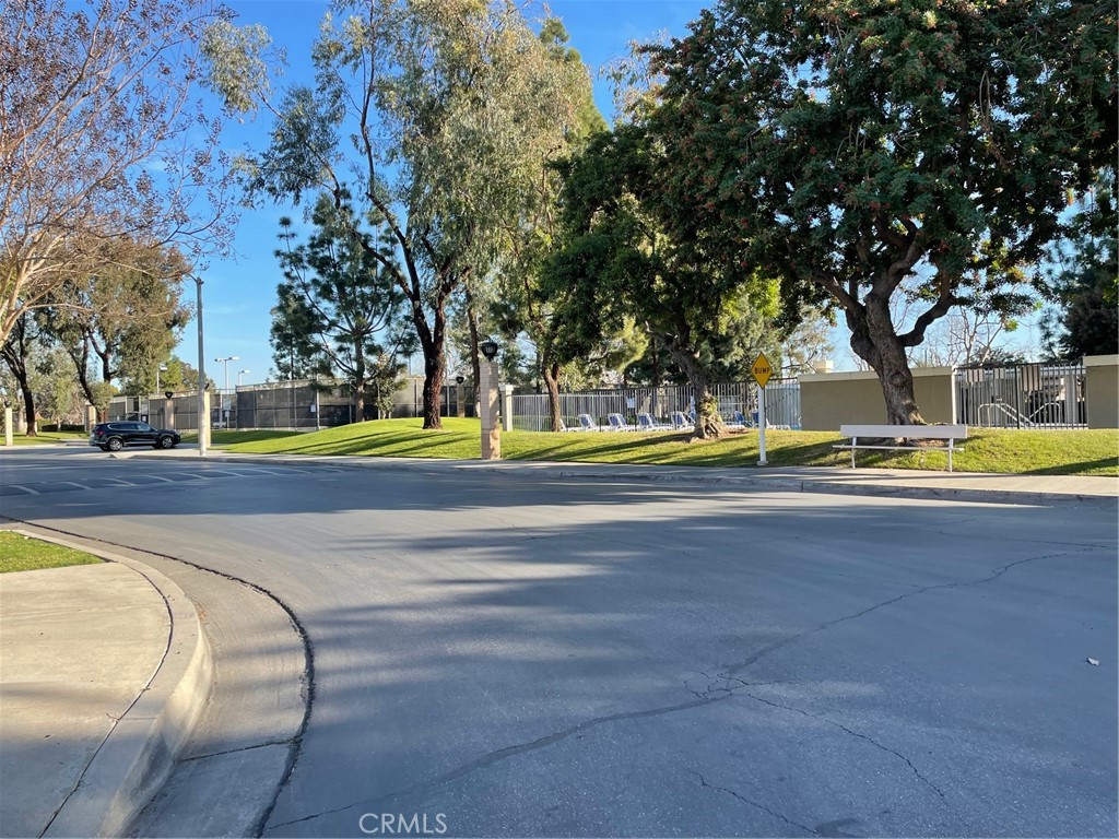 https://media.crmls.org/medias/88e174ad-9d82-4cad-9401-37ce0f10bf10.jpg?preset=X-Large