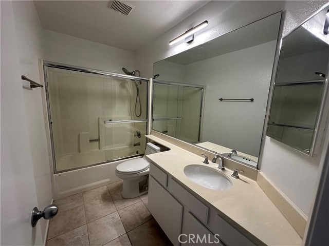 Detail Gallery Image 19 of 34 For 2211 Carob, Tustin,  CA 92782 - 3 Beds | 2/1 Baths