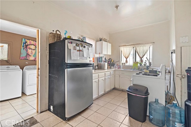 Detail Gallery Image 11 of 24 For 309 N Willowbrook Ave, Compton,  CA 90220 - 2 Beds | 1 Baths