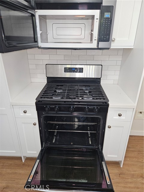 Detail Gallery Image 10 of 33 For 24201 Ambassador, Harbor City,  CA 90710 - 3 Beds | 2 Baths