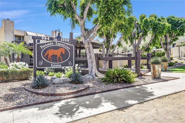 Detail Gallery Image 30 of 35 For 984 W Riverside Dr, Burbank,  CA 91506 - 3 Beds | 3 Baths