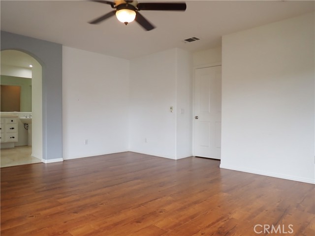 Detail Gallery Image 21 of 27 For 55 Essex, Irvine,  CA 92620 - 3 Beds | 2/1 Baths