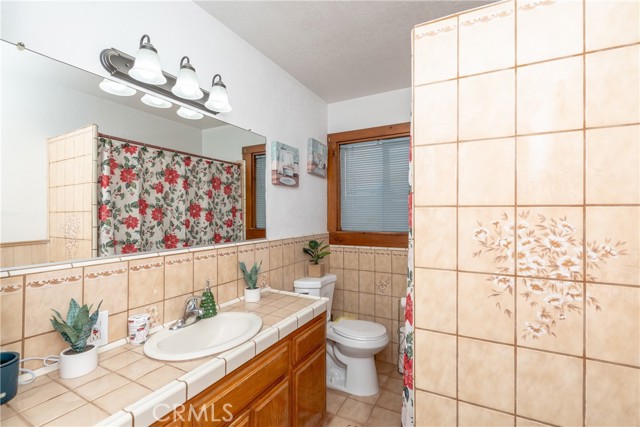 Detail Gallery Image 21 of 48 For 16464 Desert Knoll Dr, Victorville,  CA 92395 - 3 Beds | 3 Baths