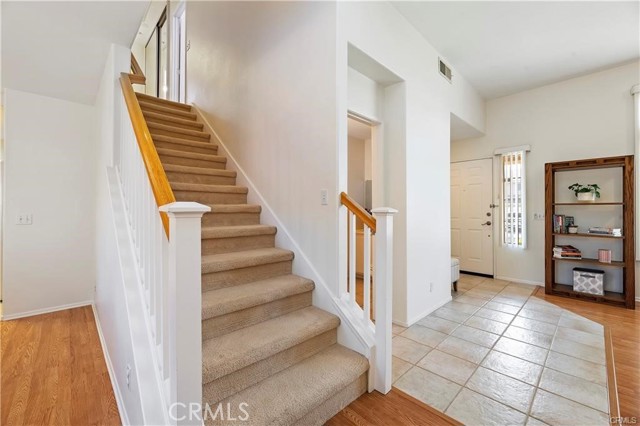 Detail Gallery Image 4 of 11 For 1508 Haddington Dr, Riverside,  CA 92507 - 3 Beds | 2/1 Baths