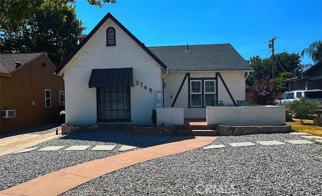 Detail Gallery Image 1 of 25 For 2748 N D St, San Bernardino,  CA 92405 - 2 Beds | 1 Baths