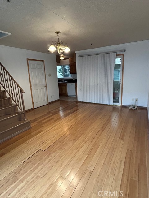 Detail Gallery Image 7 of 8 For 428 N Hollywood Way #203,  Burbank,  CA 91505 - 2 Beds | 2 Baths