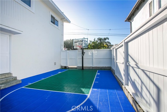 600 Anderson Street, Manhattan Beach, California 90266, 3 Bedrooms Bedrooms, ,3 BathroomsBathrooms,Residential,Sold,Anderson,SB17032059