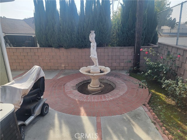 813 North View Crest Drive, Montebello, California 90640, 2 Bedrooms Bedrooms, ,2 BathroomsBathrooms,Single Family Residence,For Sale,North View Crest,PW25024951