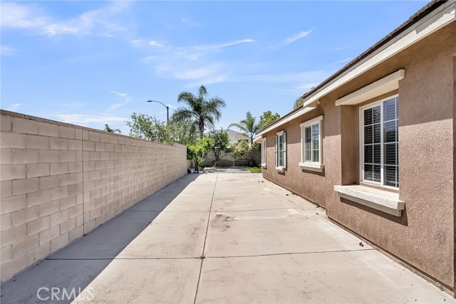 Detail Gallery Image 35 of 39 For 16569 Sugar Ln, Fontana,  CA 92337 - 4 Beds | 2/1 Baths