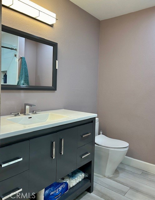 Detail Gallery Image 5 of 15 For 6815 Remmet Ave #213,  Canoga Park,  CA 91303 - 1 Beds | 1 Baths