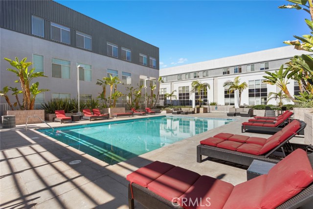 435 W Center Street Promenade, Anaheim CA: https://media.crmls.org/medias/88e54662-19a9-4d42-bf7f-13e6173b193d.jpg