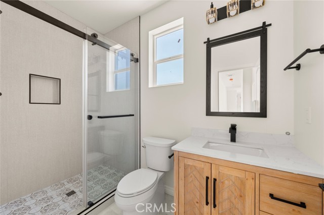 Detail Gallery Image 16 of 36 For 5978 Copperfield Ave, Riverside,  CA 92506 - 5 Beds | 4/1 Baths