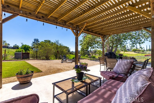 Detail Gallery Image 32 of 44 For 7435 Iverson, Paso Robles,  CA 93446 - 3 Beds | 2 Baths