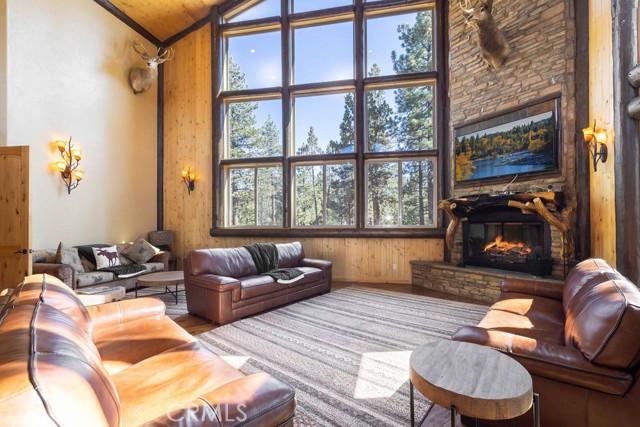 Detail Gallery Image 6 of 51 For 1086 Heritage, Big Bear City,  CA 92314 - 4 Beds | 4/2 Baths