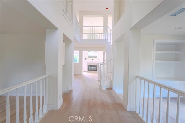 Detail Gallery Image 5 of 55 For 21016 Mendenhall Ct, Topanga,  CA 90290 - 5 Beds | 4/1 Baths